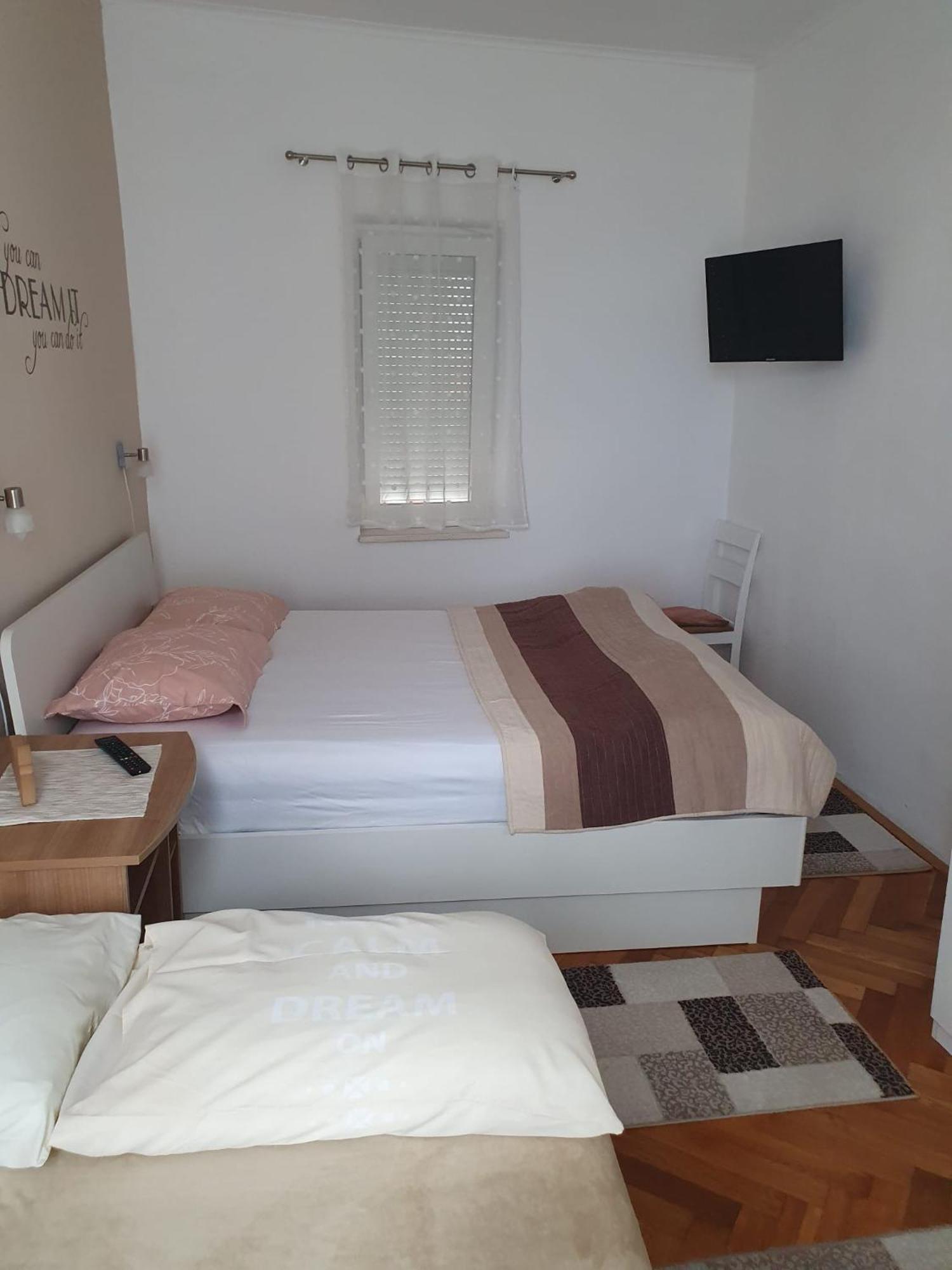 apartment Sandra 2+2 *** Crikvenica Exteriör bild