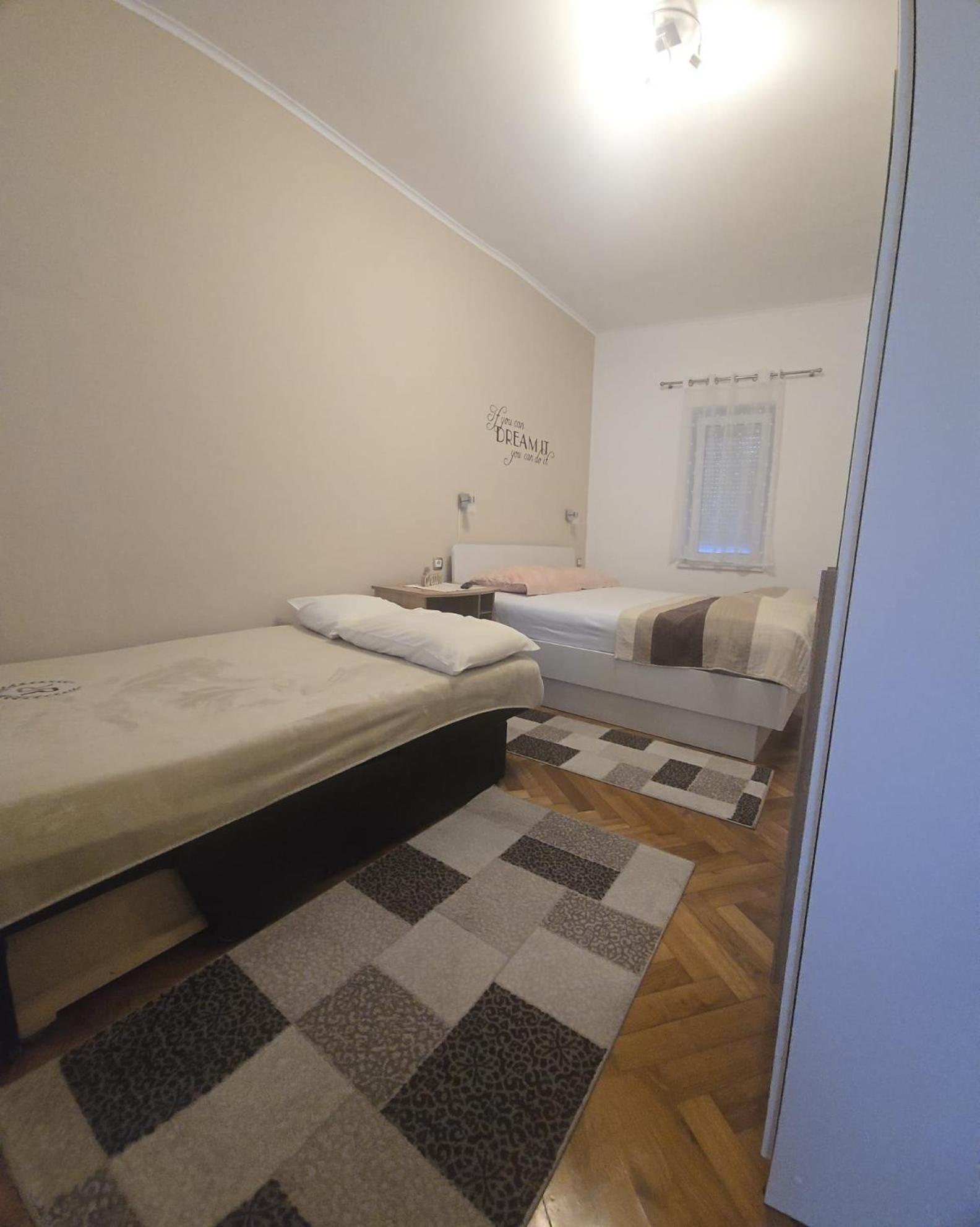 apartment Sandra 2+2 *** Crikvenica Exteriör bild