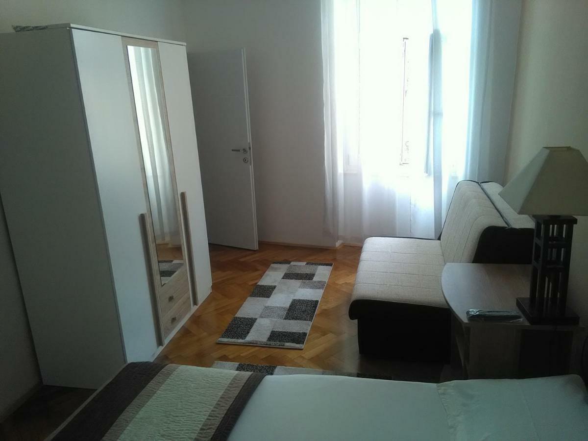 apartment Sandra 2+2 *** Crikvenica Exteriör bild